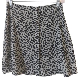 Nasty Gal Olive Green Animal Leopard Print Lightweight Flowy Trendy Mini Skirt